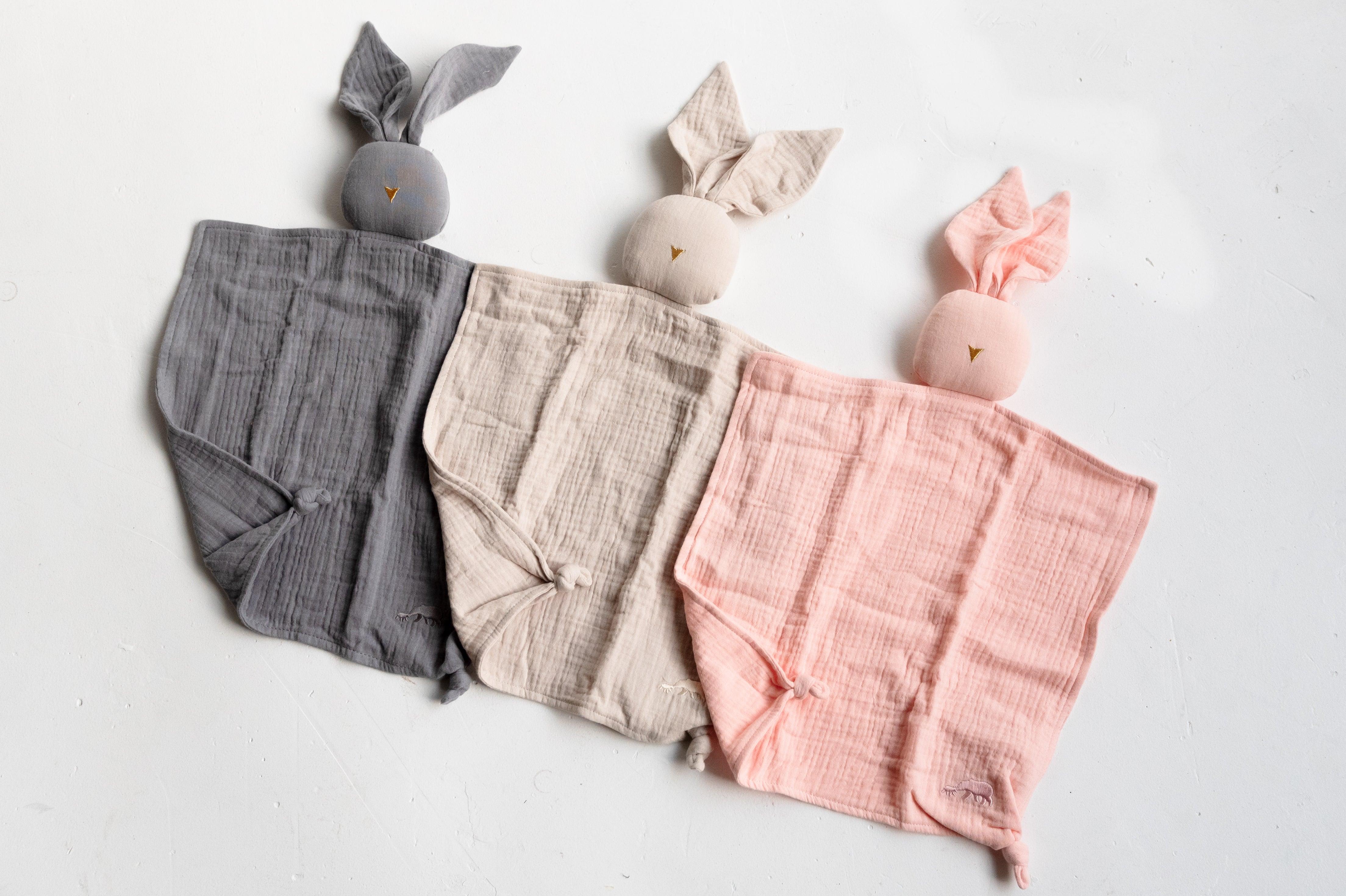 files/bunny-animal-muslin-comforter-claybearofficial-2.jpg