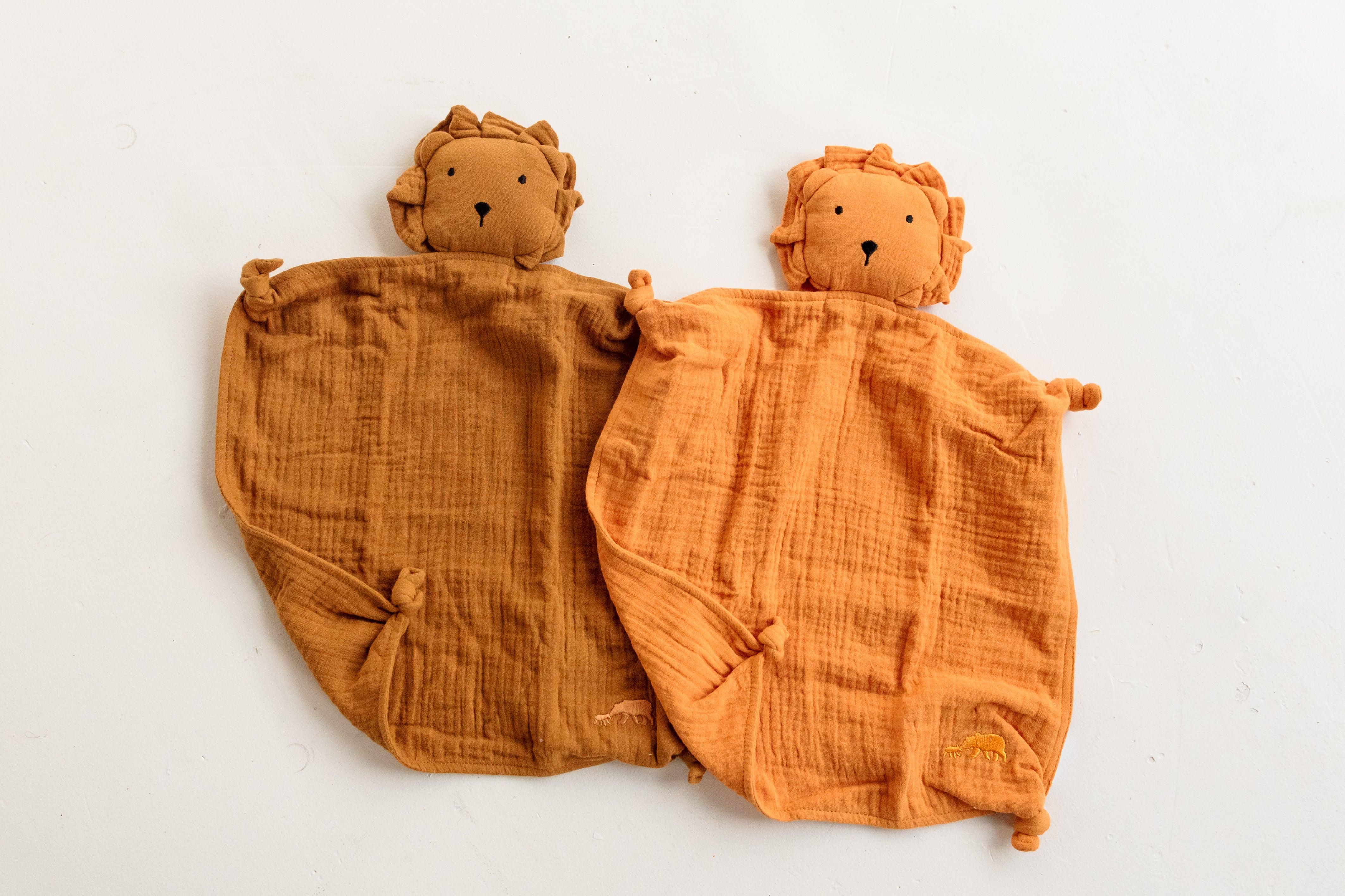 files/lion-cub-animal-muslin-comforter-claybearofficial-2.jpg