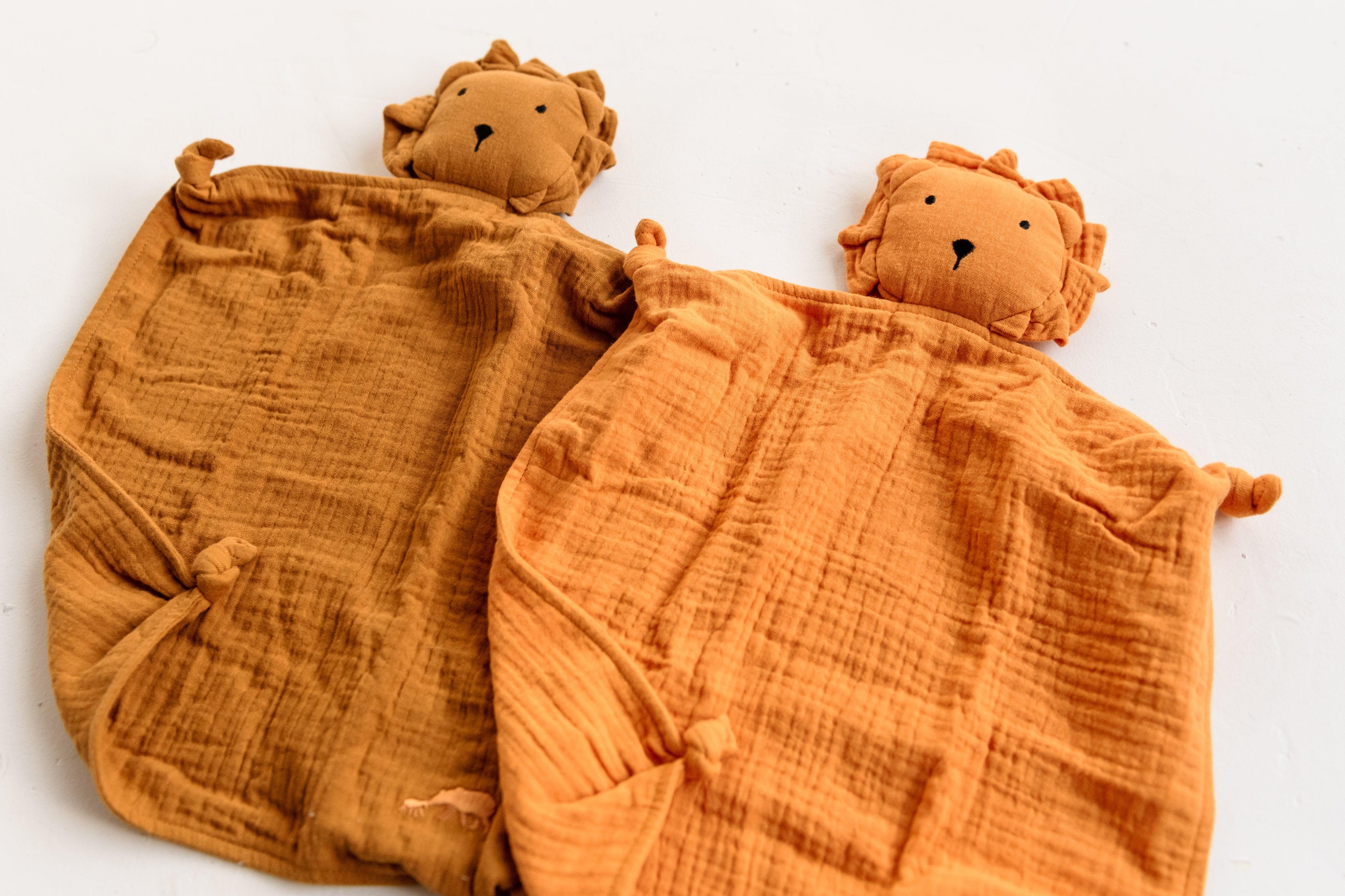 files/lion-cub-animal-muslin-comforter-claybearofficial-3.jpg